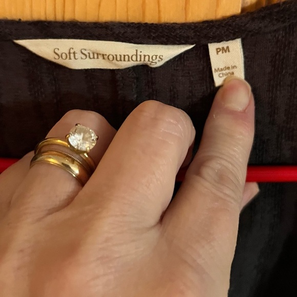 Soft Surroundings Women's Black Button-Up Top PM Pockets Abalone Buttons Gift - Picture 5 of 10